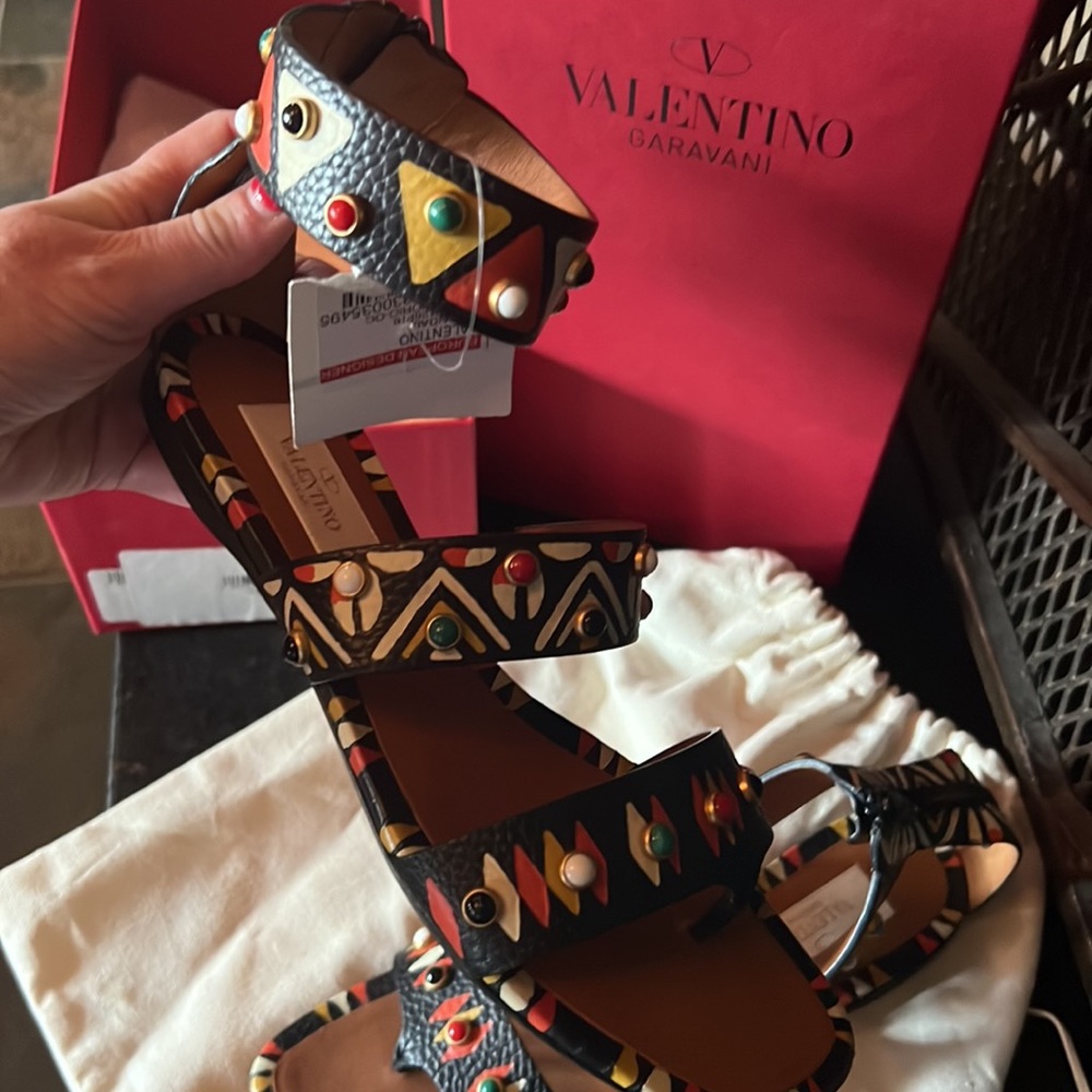 Valentino Sandal NWT SUPER CUTE - Picture 12 of 14